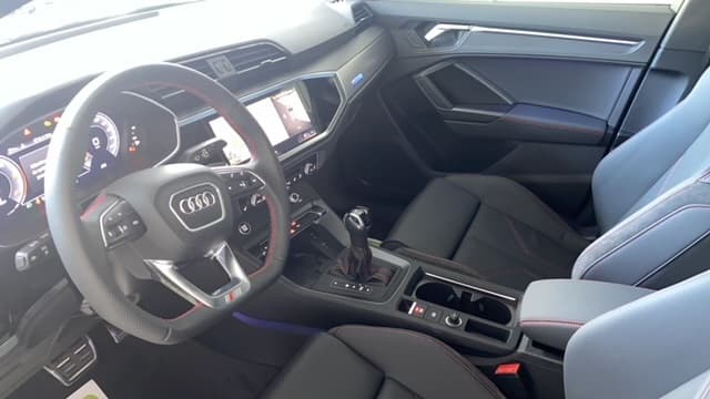 Audi Q3 2021