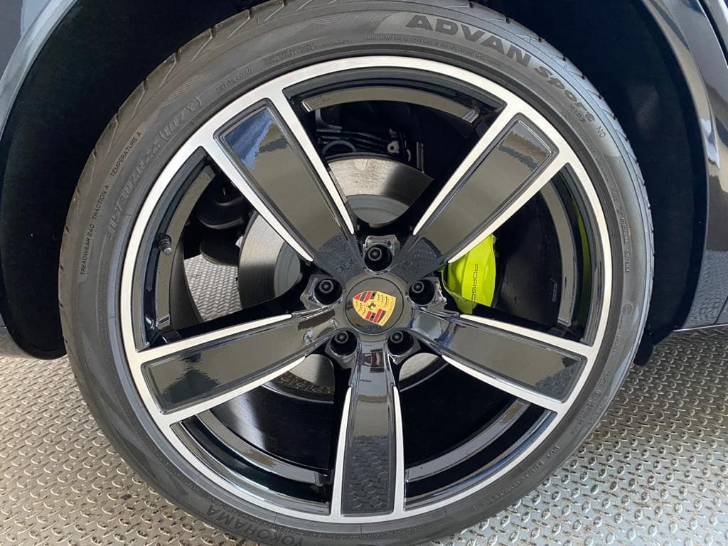 Porsche Cayenne 2021