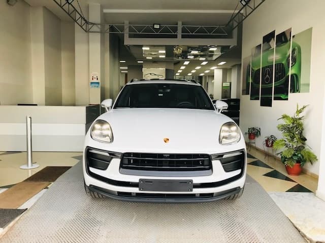 Porsche MACAN 2022