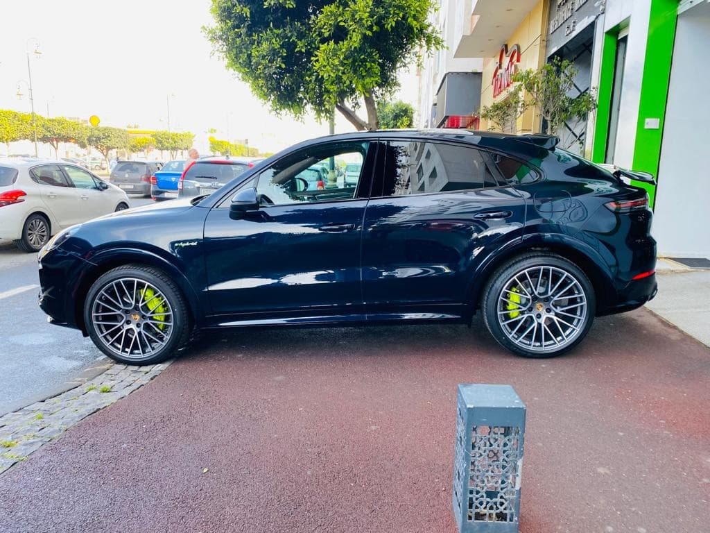 Porsche Cayenne 2022