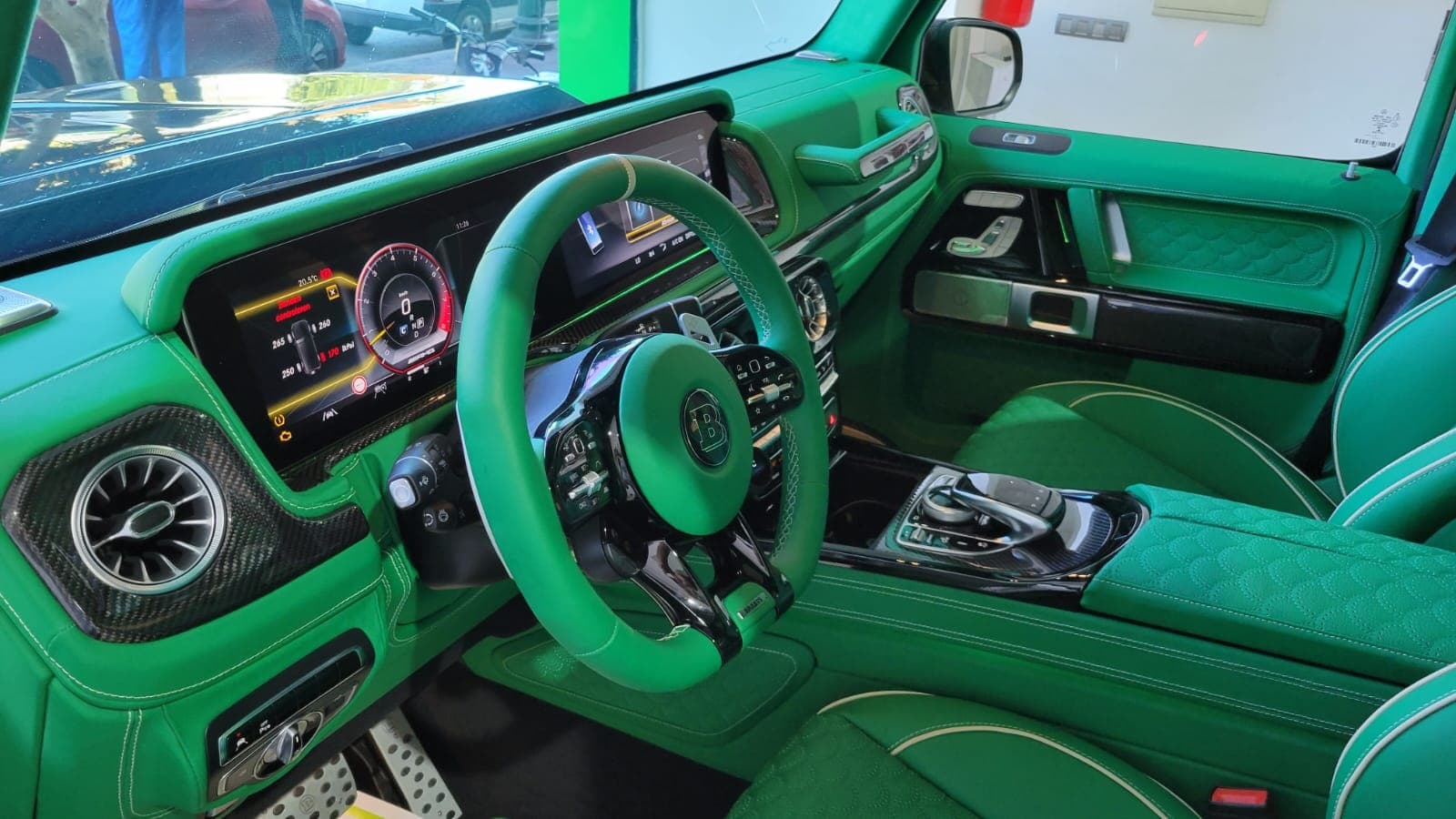 Mercedes-benz G800 BRABUS 2022