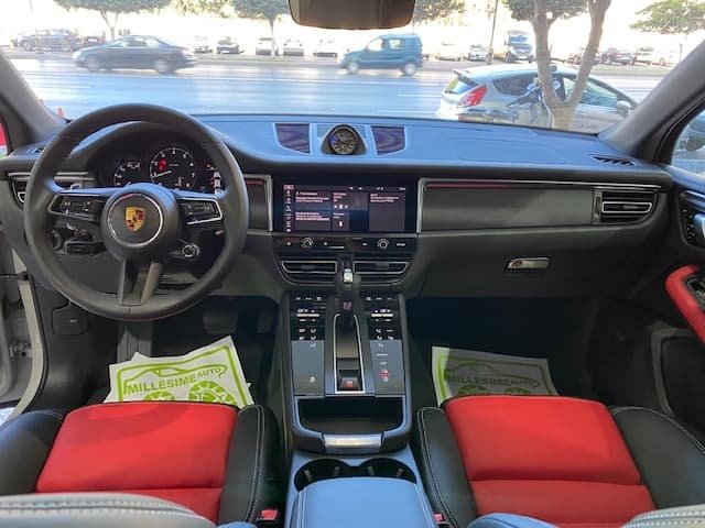 Porsche MACAN 2022