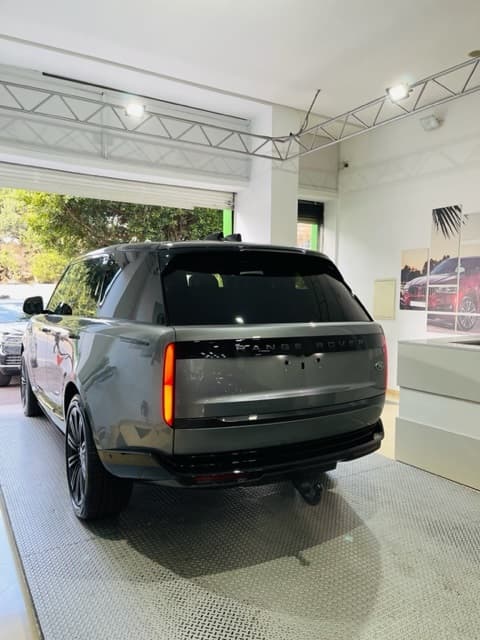 Land Rover vogue 2023