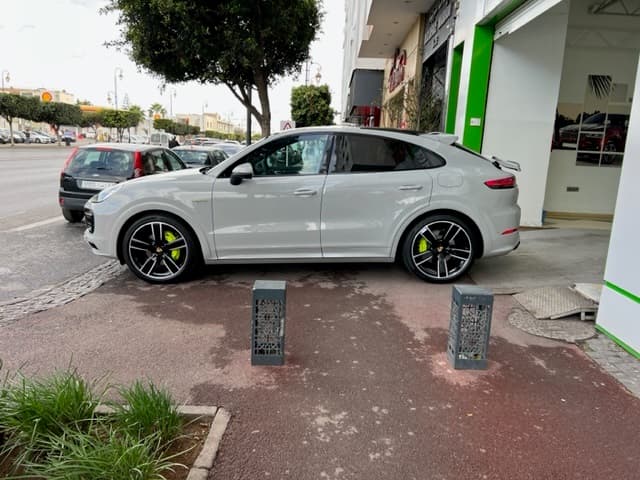 Porsche Cayenne 2023