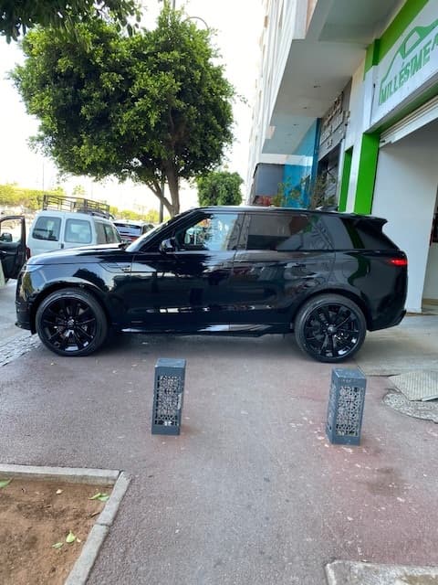 Land Rover Sport 2023