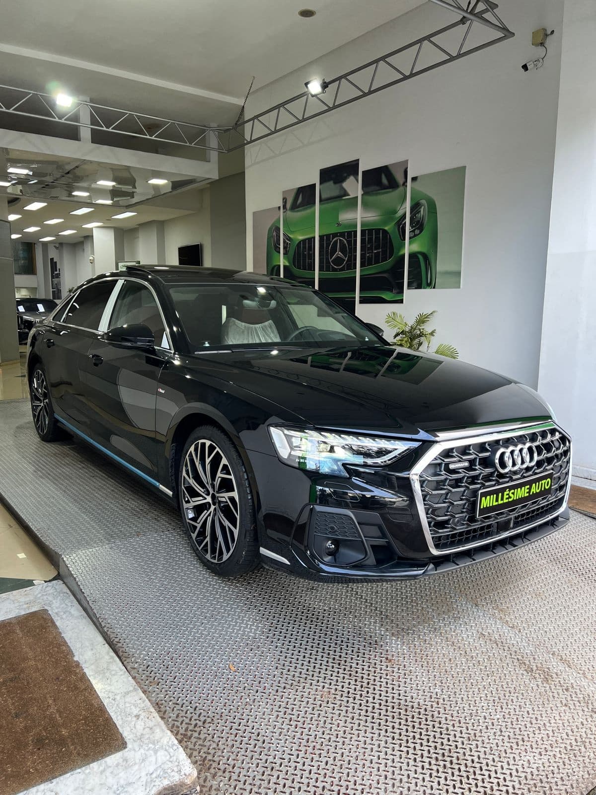 Audi A8L S Line 2024