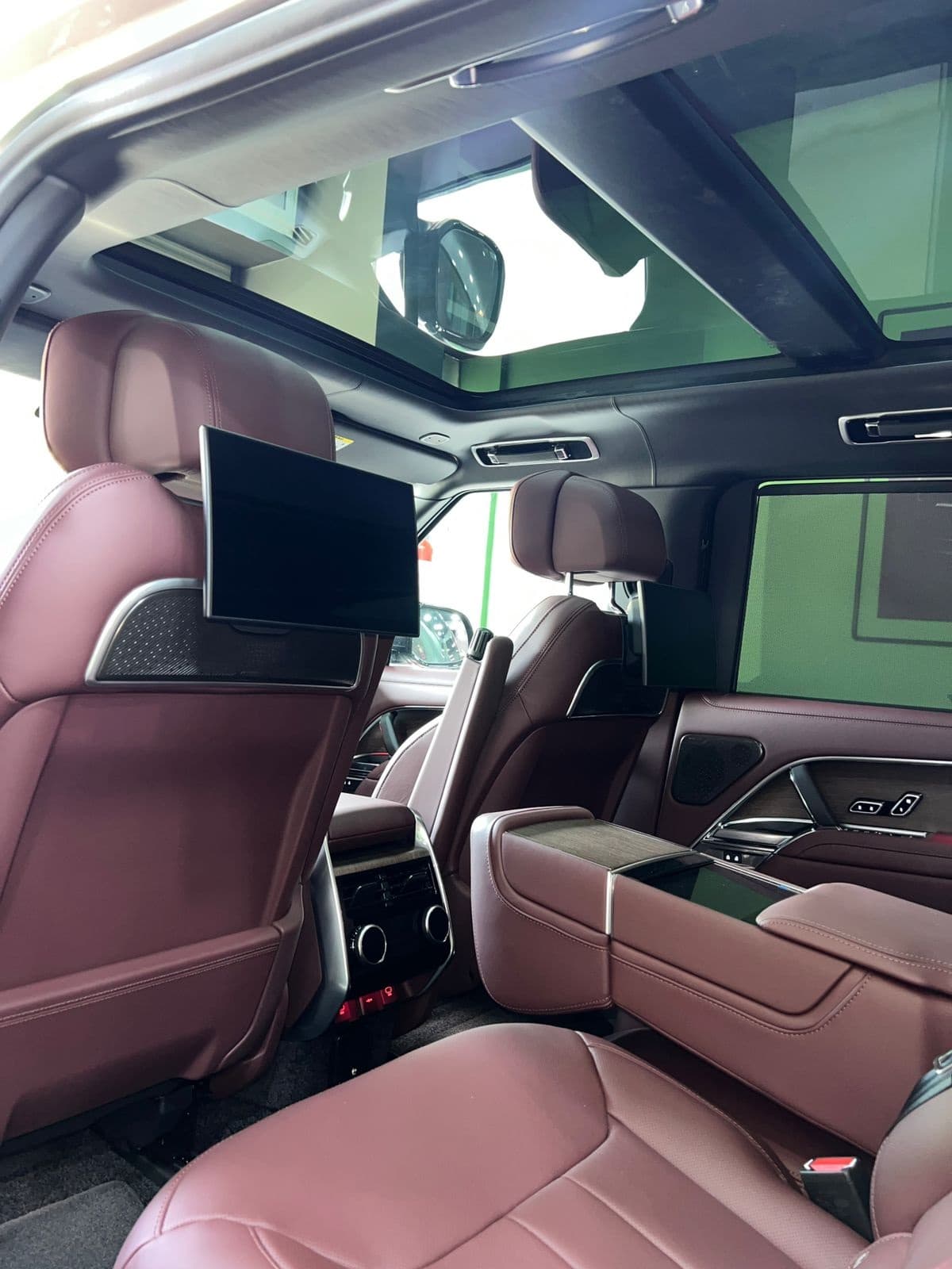 Land Rover vogue 2024