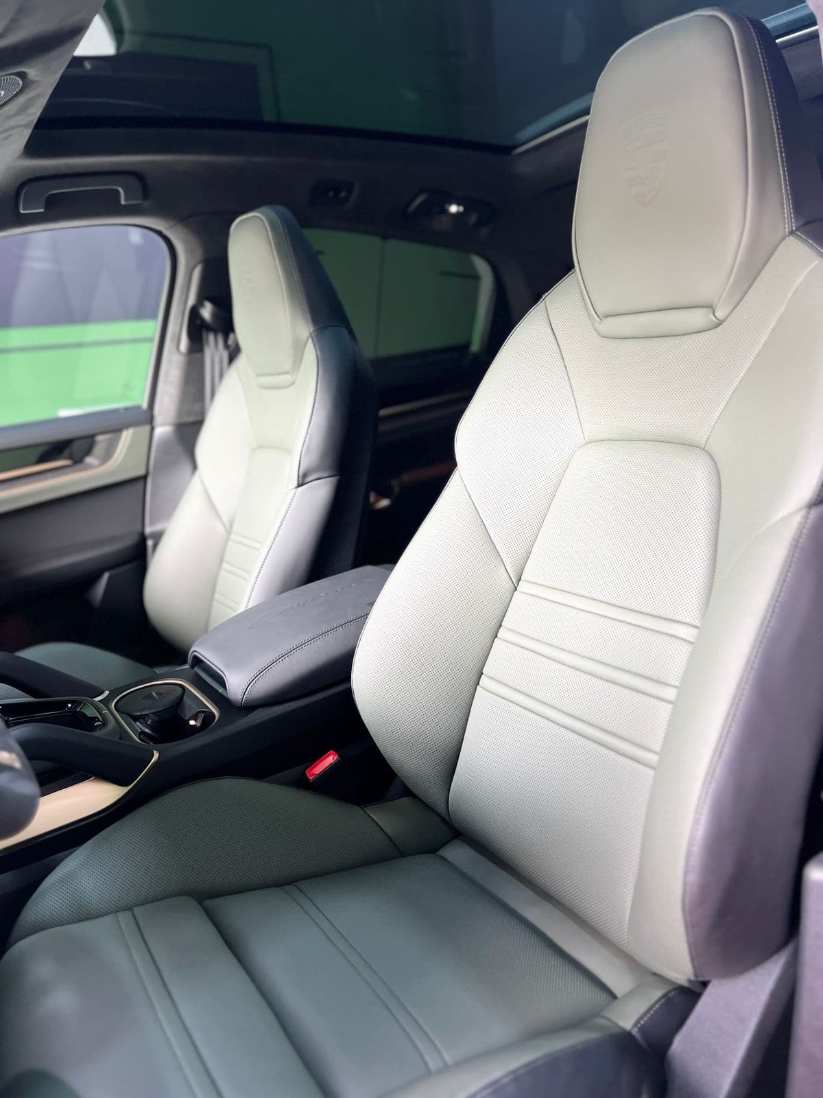 Porsche Cayenne 2024